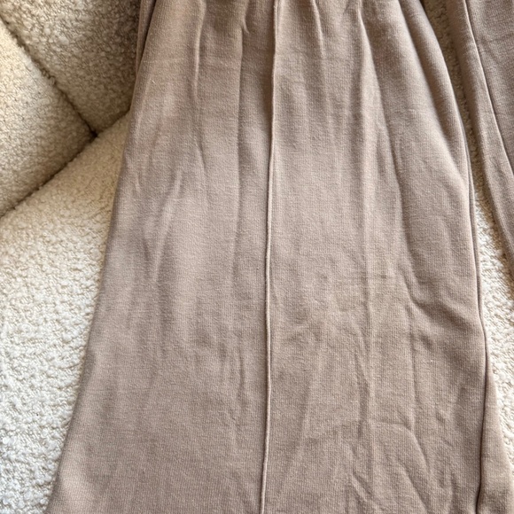 ✨ NWT Aritzia The Group Hideaway Pant: Nomad Taupe (Size XL) - Picture 3 of 6